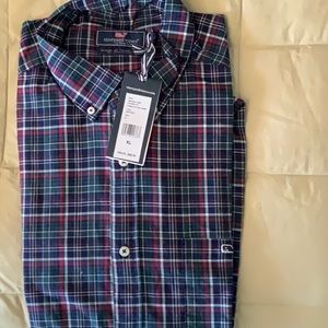 Vineyard Vines Classic Fit Plaid Tucker, Button down shirt,  Deep Bay Color.